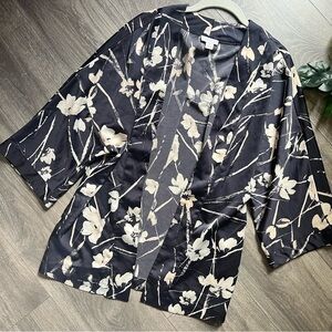 Kenar Charcoal Color Cream Watercolor Florals Minimalist Loungewear Robe Kimono